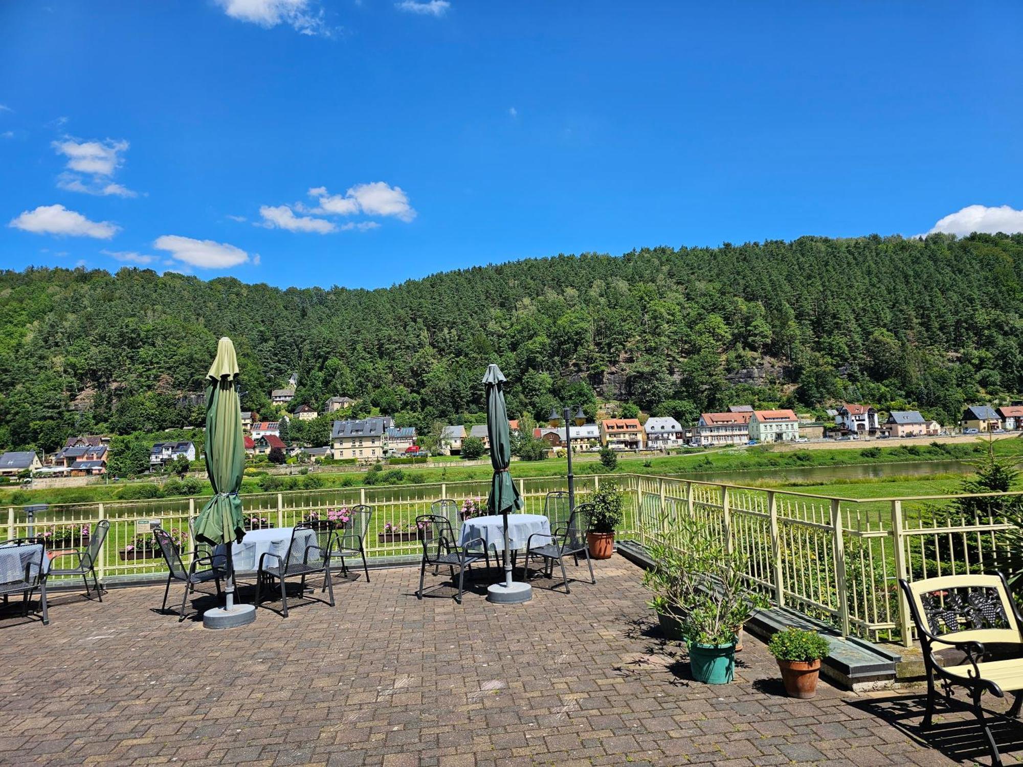 Elbaussicht - Krippen *